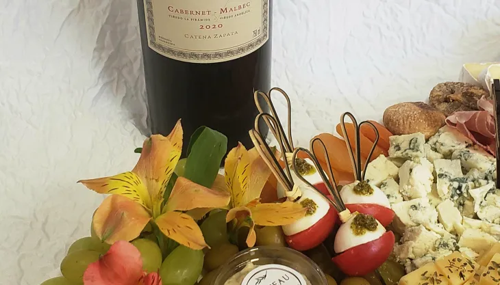 Tábua de frios cesta café da manhã dia dos pais delivery Curitiba.